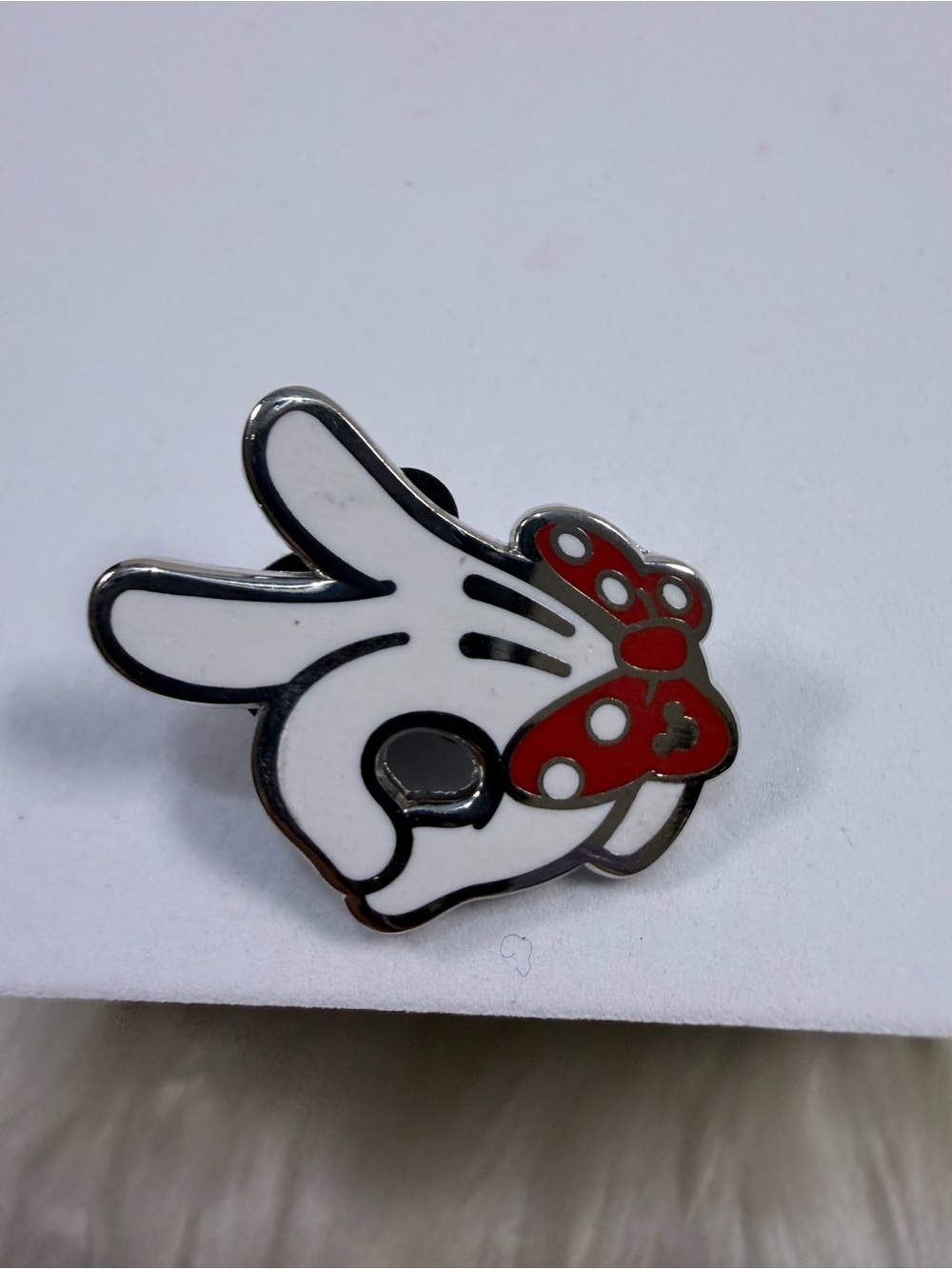 💙3/$20💙 Disney White Glove Enamel Pin with Red Polka Dot Bow